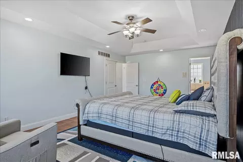 Bedroom - 2505 Centennial Dr, Springfield, IL 62711 photo 2 of 9