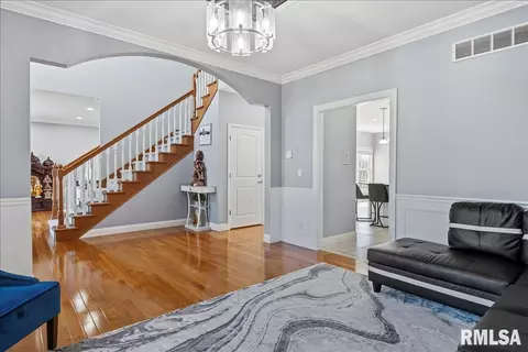 Entry Way - 2505 Centennial Dr, Springfield, IL 62711 photo 3 of 6