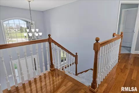 Entry Way - 2505 Centennial Dr, Springfield, IL 62711 photo 4 of 6