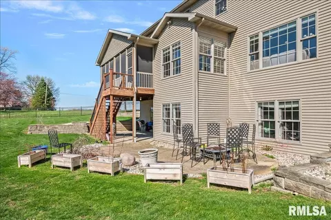 Exterior - 2505 Centennial Dr, Springfield, IL 62711 photo 7 of 7