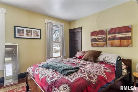 Bedroom - 958 N 2nd St, Springfield, IL 62702 photo 6 of 8