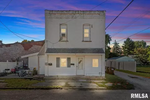 511 W Madison St, Auburn, IL 62615