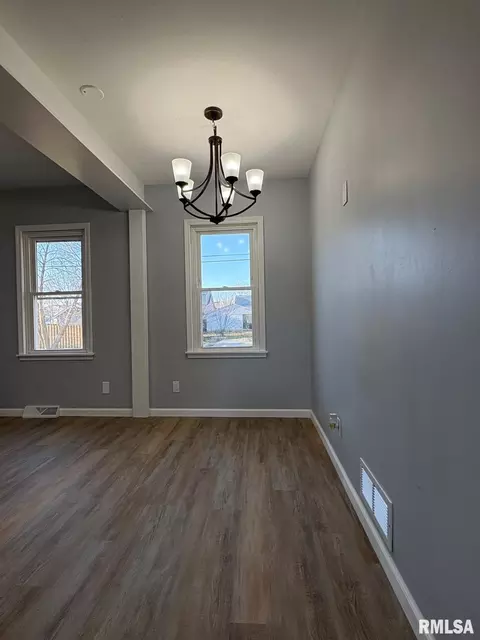 Dining - 3100 S 5th St, Springfield, IL 62703 photo 1 of 1