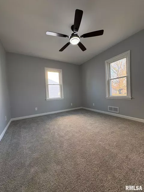 Bedroom - 3100 S 5th St, Springfield, IL 62703 photo 7 of 8