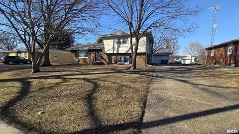 3413 E Carpenter St, Springfield, IL 62702