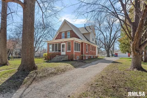 Exterior - 2817 S Park Ave, Springfield, IL 62704 photo 1 of 10