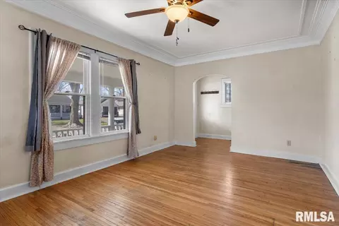 Living - 2340 S 7th St, Springfield, IL 62703 photo 3 of 5