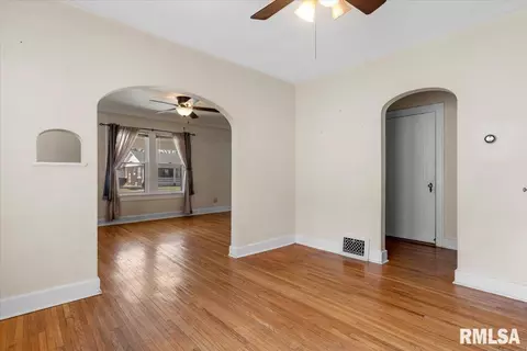 Living - 2340 S 7th St, Springfield, IL 62703 photo 5 of 5