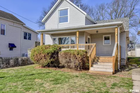415 S Washington St, Taylorville, IL 62568