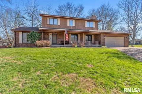 124 Augie Ct, Chatham, IL 62629