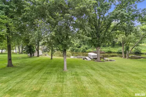 Exterior - 10 The Elms Ln, Springfield, IL 62712 photo 6 of 9