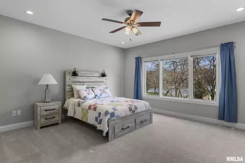 Bedroom - 10 The Elms Ln, Springfield, IL 62712 photo 1 of 11