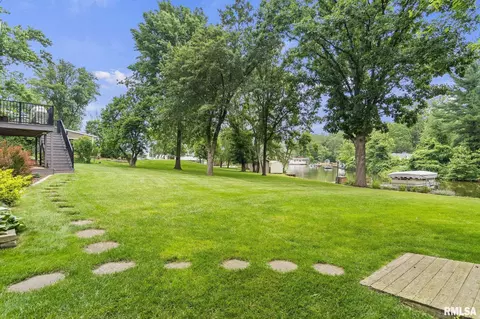 Exterior - 10 The Elms Ln, Springfield, IL 62712 photo 5 of 9