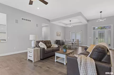 Other - 10 The Elms Ln, Springfield, IL 62712 photo 6 of 27