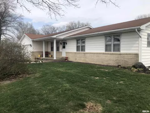 Exterior - 5306 S 2nd St, Springfield, IL 62703 photo 3 of 7