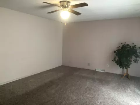 Living - 5306 S 2nd St, Springfield, IL 62703 photo 2 of 3