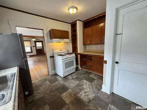 Kitchen - 2408 Yale Blvd, Springfield, IL 62703 photo 1 of 5