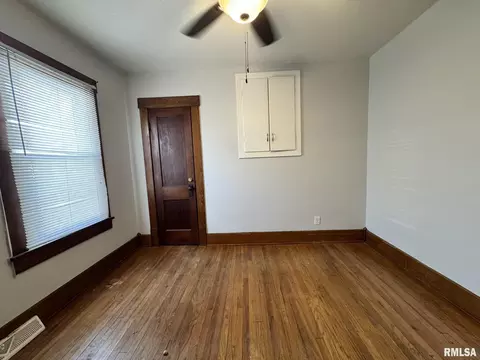 Bedroom - 2408 Yale Blvd, Springfield, IL 62703 photo 5 of 8