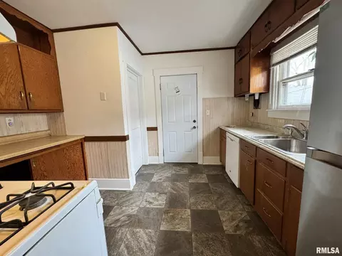Other - 2408 Yale Blvd, Springfield, IL 62703 photo 6 of 6