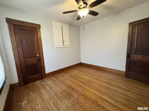 Bedroom - 2408 Yale Blvd, Springfield, IL 62703 photo 6 of 8