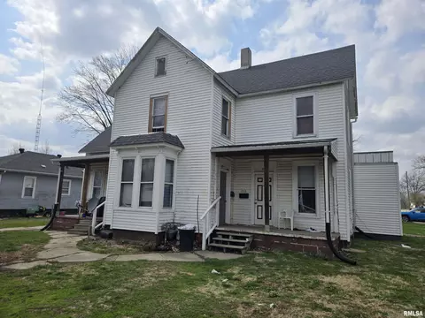 270 N Avenue C St, Canton, IL 61520
