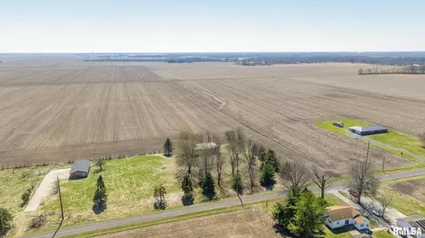 7032 E Walnut Rd, Springfield, IL 62712