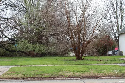 411 W Carpenter St, Springfield, IL 62702