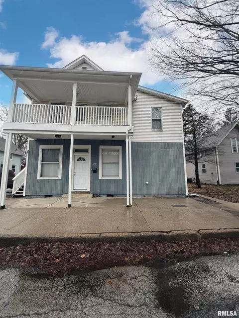 520 S Johnson St, Macomb, IL 61455