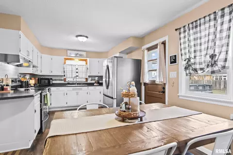 Other - 1913 E Hood St, Springfield, IL 62703 photo 6 of 16