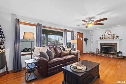 Living - 1913 E Hood St, Springfield, IL 62703 photo 1 of 1
