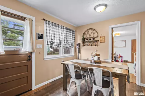 Other - 1913 E Hood St, Springfield, IL 62703 photo 7 of 16