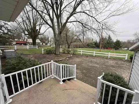 307 E State St, Payson, IL 62360 photo 22