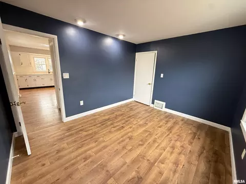 307 E State St, Payson, IL 62360 photo 19
