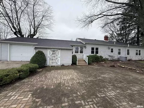307 E State St, Payson, IL 62360 photo 25
