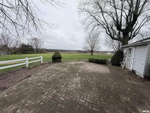 307 E State St, Payson, IL 62360 photo 24