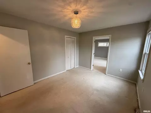 307 E State St, Payson, IL 62360 photo 18