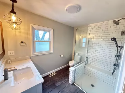 307 E State St, Payson, IL 62360 photo 14