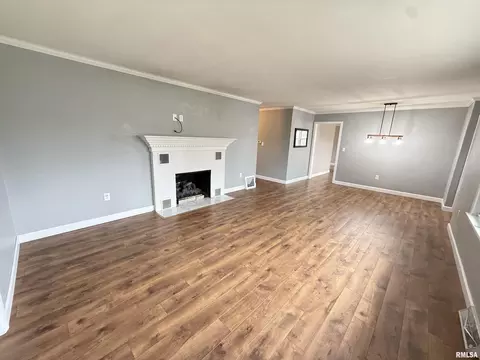 307 E State St, Payson, IL 62360 photo 12