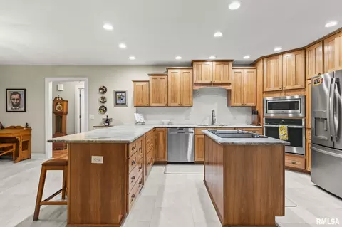 Kitchen - 2403 Interlacken Rd, Springfield, IL 62704 photo 6 of 7