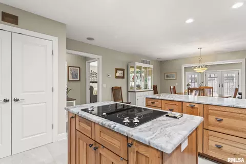 Kitchen - 2403 Interlacken Rd, Springfield, IL 62704 photo 5 of 7