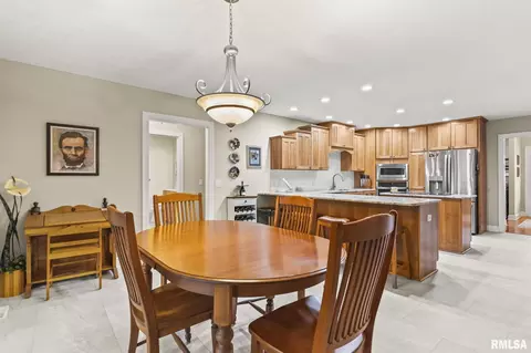 Dining - 2403 Interlacken Rd, Springfield, IL 62704 photo 1 of 3