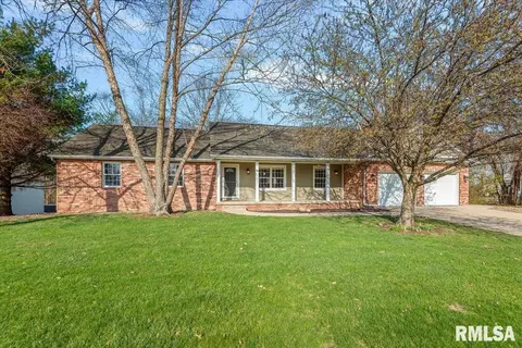 385 High Mdw, Sherman, IL 62684