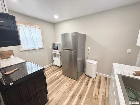 Kitchen - 1702 N 20th St, Springfield, IL 62702 photo 1 of 3