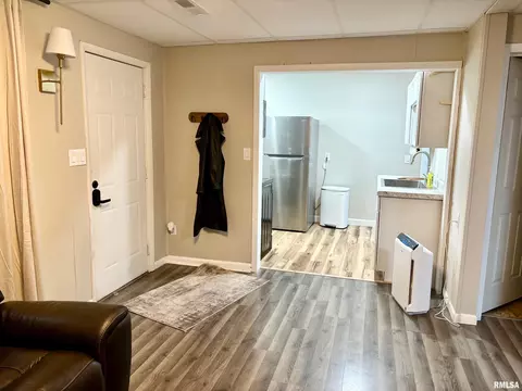 Entry Way - 1702 N 20th St, Springfield, IL 62702 photo 1 of 1