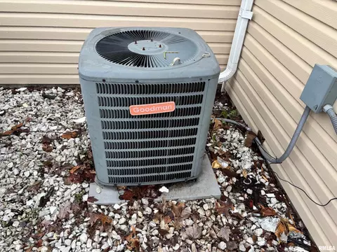 Other - 1702 N 20th St, Springfield, IL 62702 photo 1 of 7