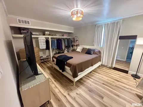 Bedroom - 1702 N 20th St, Springfield, IL 62702 photo 5 of 5