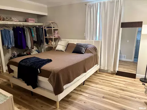 Bedroom - 1702 N 20th St, Springfield, IL 62702 photo 3 of 5