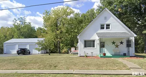 204 S Main St, Loami, IL 62661
