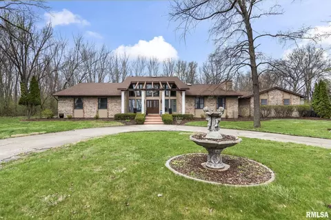 2421 E Lake Shore Dr, Springfield, IL 62712