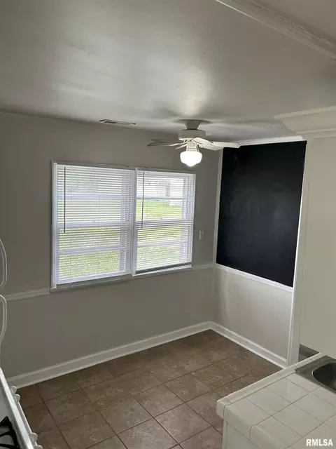 Dining - 10 Reed Ct, Springfield, IL 62704 photo 1 of 1